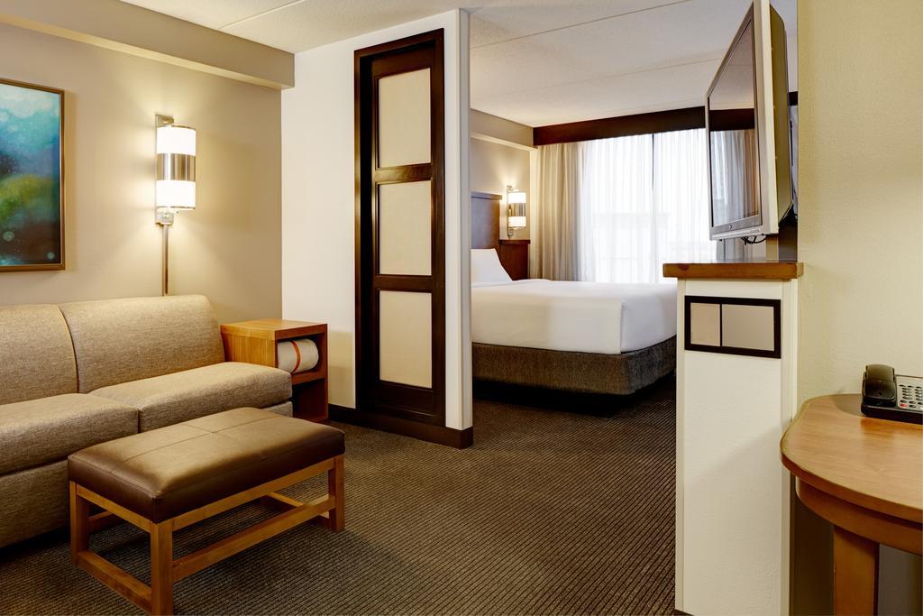 Hyatt Place Chicago - Lombard/Oak Brook Room photo